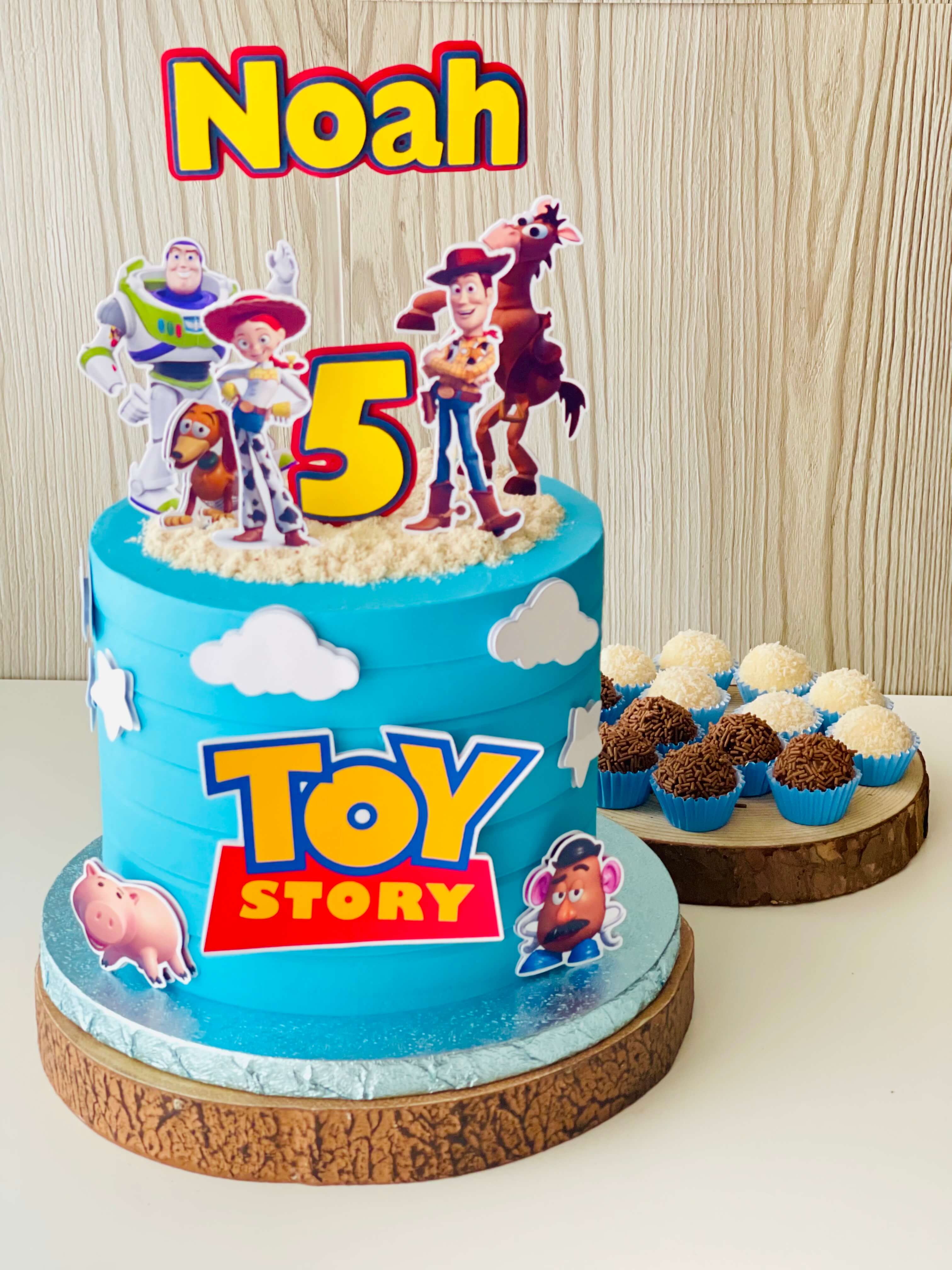 toy story cake